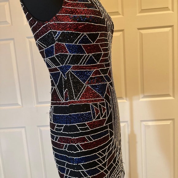 Formal dress - Picture 9 of 16